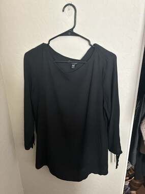 Eileen Fisher Black 100% Silk Long Sleeve Tunic Blouse with Tie Cuffs